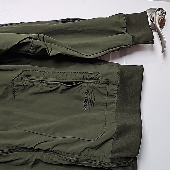 Adidas L Forest green bomber jacket - Picture 5 of 12